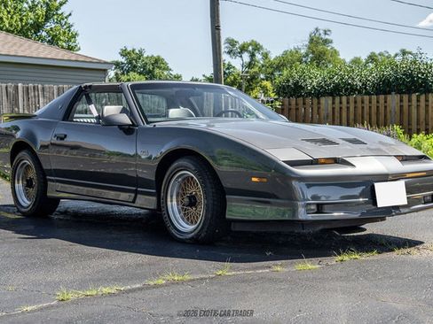 Used 1989 Pontiac Firebird Trans Am RWD image 12