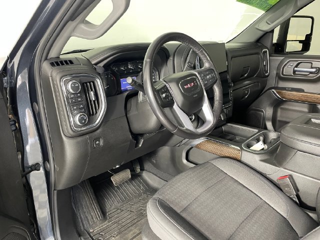Used 2021 GMC Sierra 1500 Elevation w/ LPO, Elevation Black Package AWD/4WD image 3