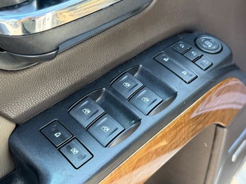 Used 2018 Chevrolet Silverado 1500 LTZ w/ Texas Edition AWD/4WD image 13