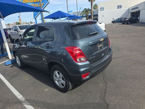 Used 2022 Chevrolet Trax LS w/ Tint and Cruise Package image 8