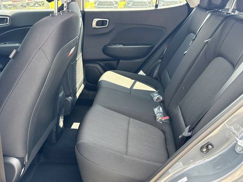 Used 2026 Hyundai Venue SE FWD image 21