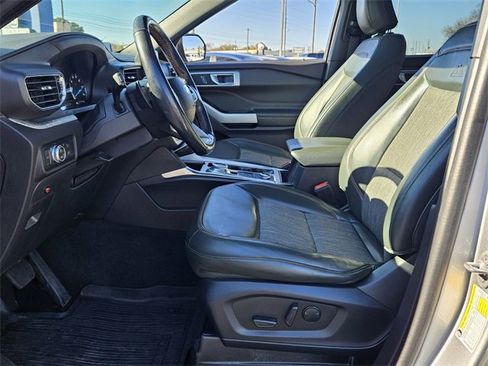 Used 2022 Ford Explorer Timberline image 11