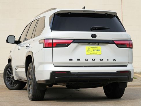 Used 2024 Toyota Sequoia Platinum AWD/4WD image 6