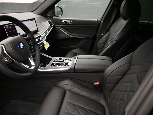 New 2026 BMW X5 xDrive50e w/ Executive Package image 18