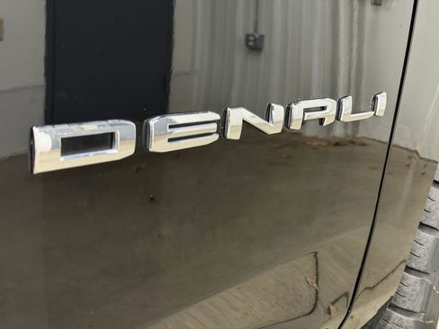 Certified 2024 GMC Yukon XL Denali w/ Denali Reserve Package AWD/4WD image 12