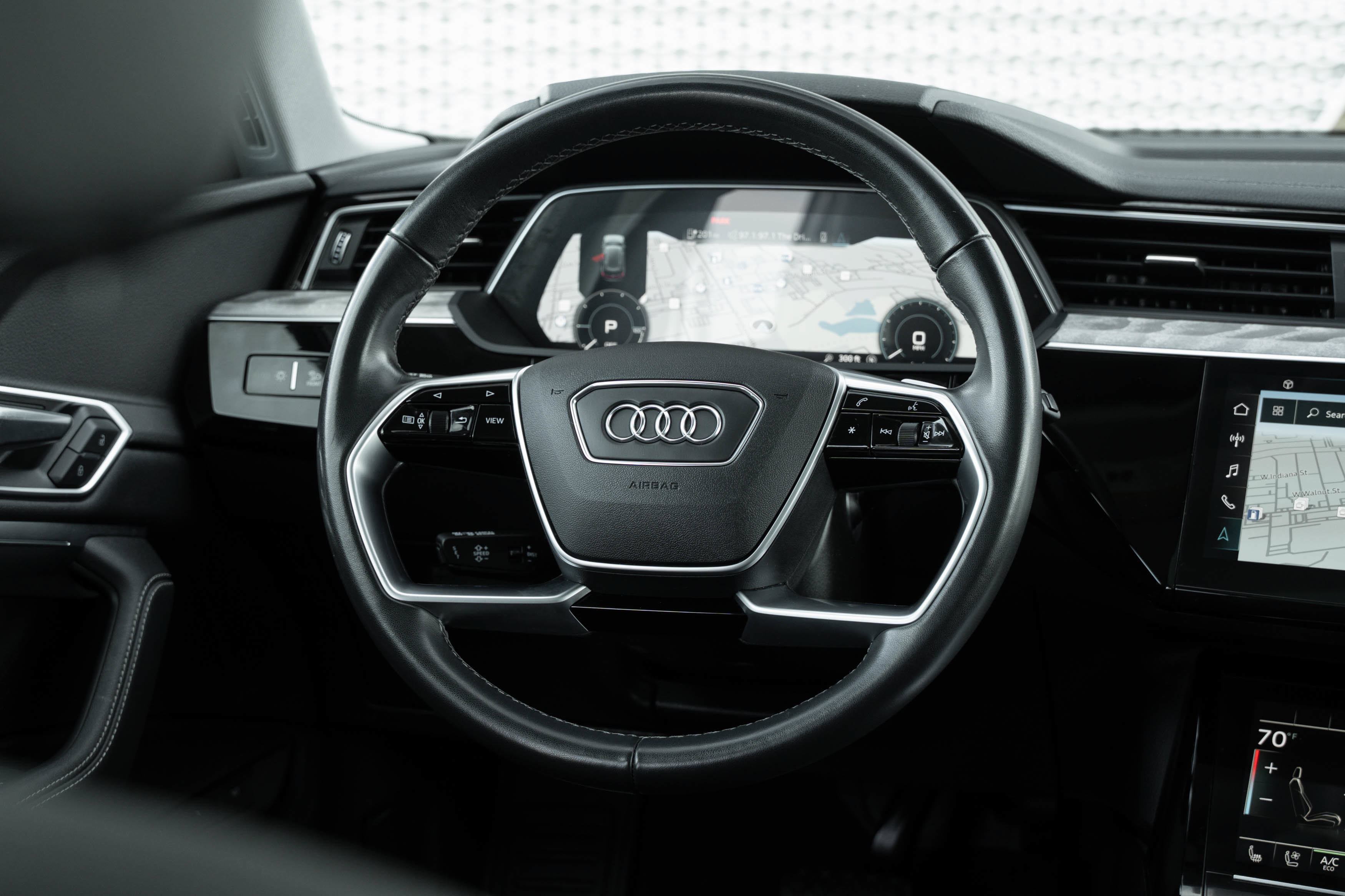 Certified 2023 Audi e-tron Premium Plus w/ Premium Plus Package AWD/4WD image 10
