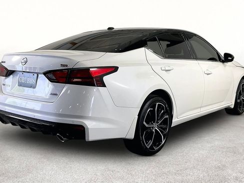 New 2026 Nissan Altima 2.5 SR AWD/4WD image 8