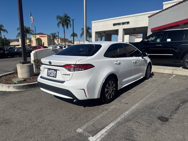 Used 2021 Toyota Corolla LE FWD image 5