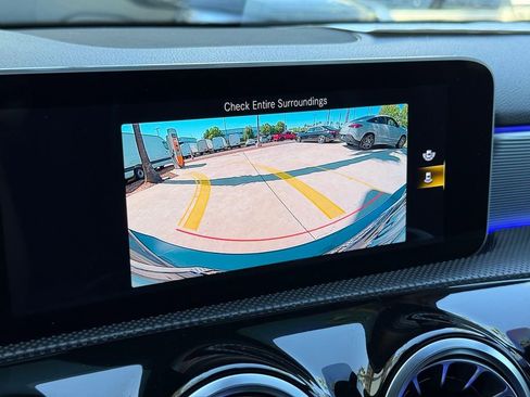 Used 2020 Mercedes-Benz A 220 4MATIC image 4