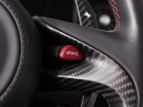 Used 2014 McLaren P1 image 28