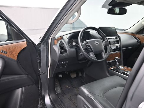Used 2023 Nissan Armada SL image 9