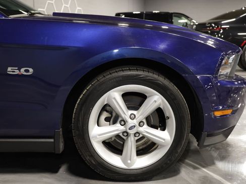 Used 2011 Ford Mustang GT Premium w/ Security Pkg image 29