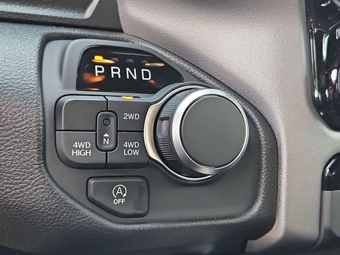 New 2026 RAM 1500 Express AWD/4WD image 31