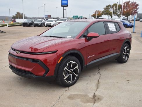 New 2026 Chevrolet Equinox EV LT image 7