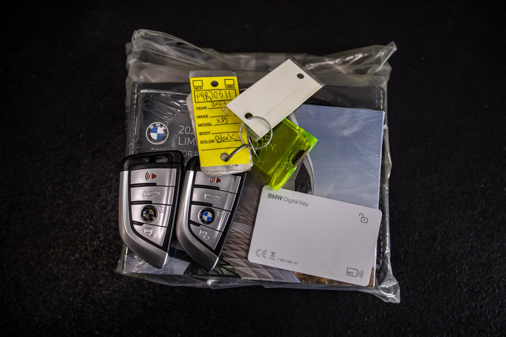 Used 2023 BMW X5 xDrive40i w/ M Sport Package AWD/4WD image 46