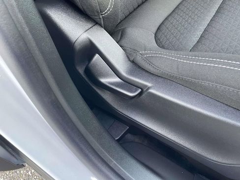 Used 2025 Ford Escape Active image 28