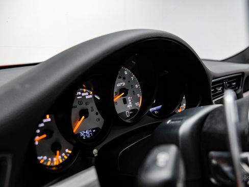 Used 2015 Porsche 911 GT3 image 35