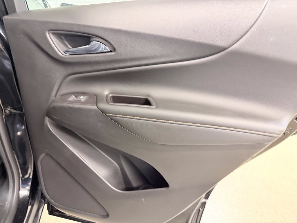 Used 2021 Chevrolet Equinox Premier FWD image 36