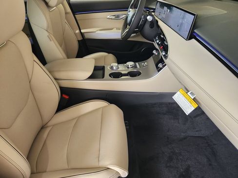 New 2026 Genesis GV70 2.5T Advanced AWD/4WD image 11