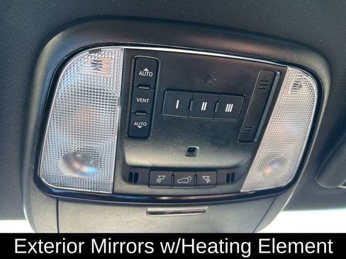 Used 2023 Dodge Durango GT image 34