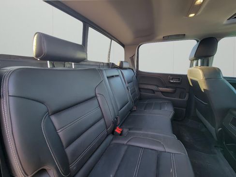 Used 2018 GMC Sierra 2500 Denali w/ Duramax Plus Package image 31