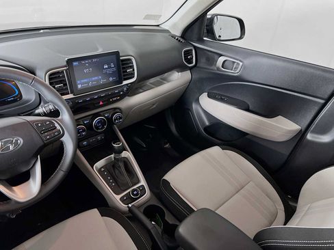 Certified 2026 Hyundai Venue SEL FWD image 24