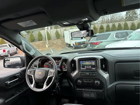 Certified 2022 Chevrolet Silverado 1500 Custom w/ LPO, Dark Essentials Package image 25