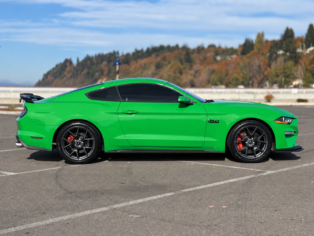 Used 2019 Ford Mustang GT Premium w/ Performance Package - Level 2 RWD image 2