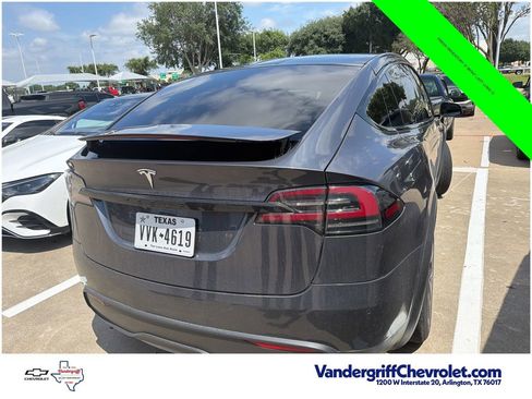 Used 2022 Tesla Model X AWD/4WD image 3
