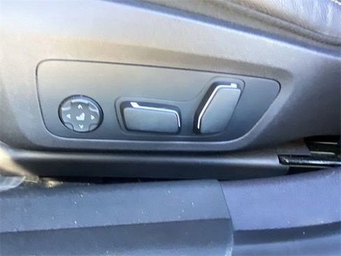 Certified 2024 BMW 330i 330i w/ Convenience Package image 22