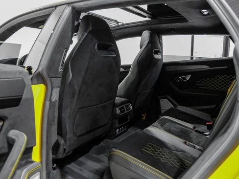 Used 2024 Lamborghini Urus Performante image 40