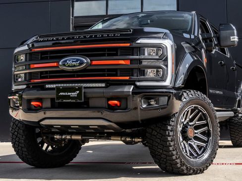 Used 2024 Ford F250 Lariat w/ Lariat Ultimate Package AWD/4WD image 3