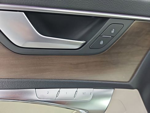 Certified 2025 Audi A6 Premium Plus w/ Premium Plus Package AWD/4WD image 23