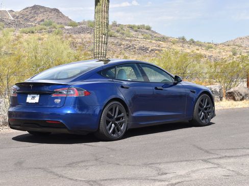 Used 2022 Tesla Model S Plaid AWD/4WD image 9