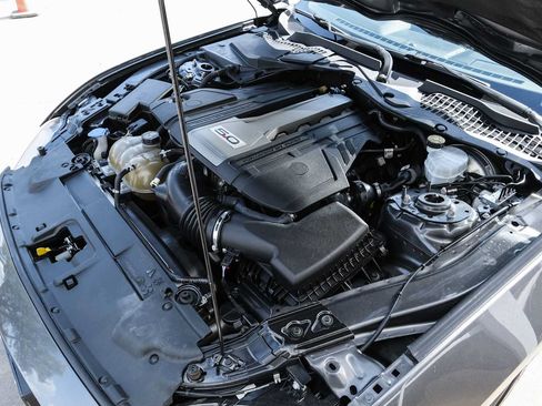 Used 2020 Ford Mustang GT RWD image 35