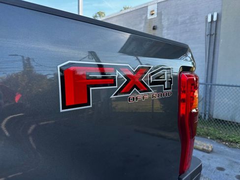 Used 2019 Ford F250 Platinum w/ Platinum Ultimate Package image 17