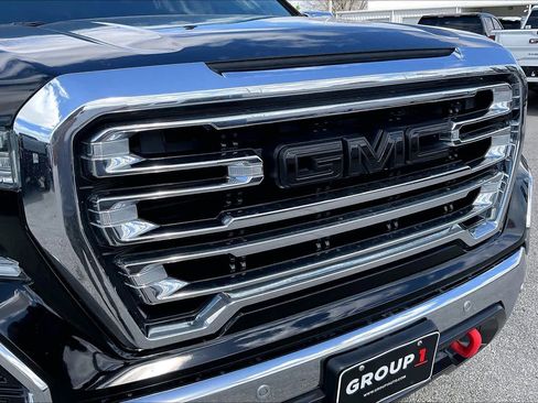 Used 2020 GMC Sierra 1500 SLT RWD image 29