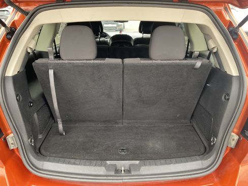 Used 2014 Dodge Journey SXT w/ Flexible Seating Group image 35