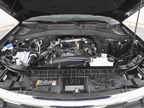 Used 2025 Ford Explorer Active image 32