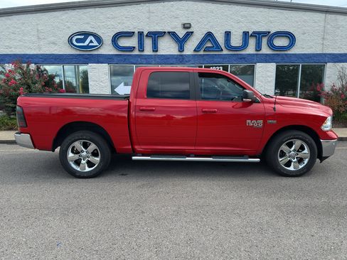 Used 2019 RAM 1500 Big Horn AWD/4WD image 3