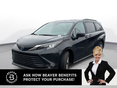 Used 2025 Toyota Sienna XLE