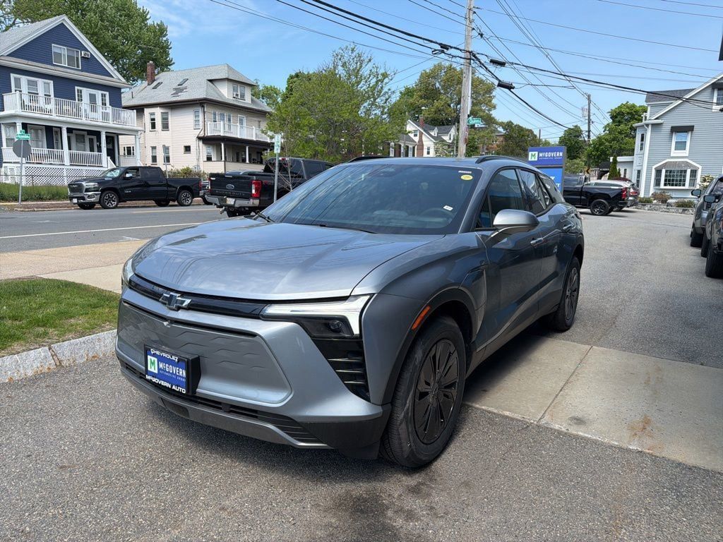 New 2025 Chevrolet Blazer EV LT AWD/4WD image 1