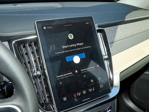 New 2026 Volvo XC90 B6 Plus w/ Protection Package Premier image 14