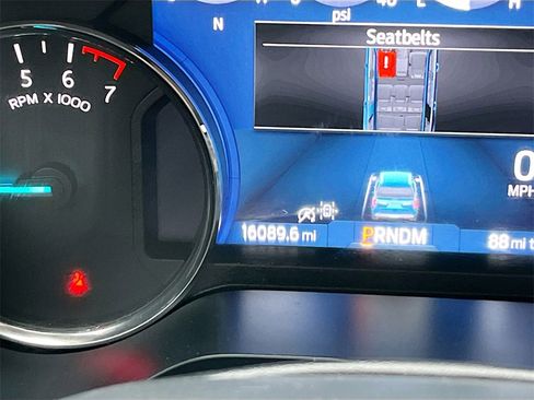 Used 2024 Ford Expedition XLT image 12