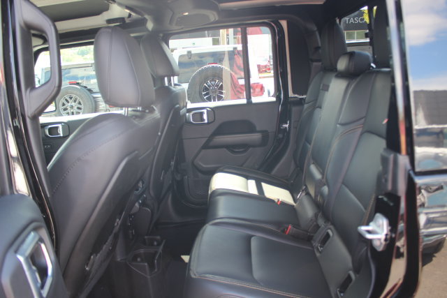 Used 2024 Jeep Gladiator Sport w/ Premium Package AWD/4WD image 25