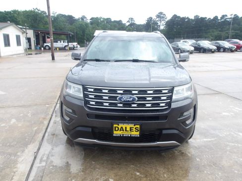 Used 2017 Ford Explorer Limited image 3
