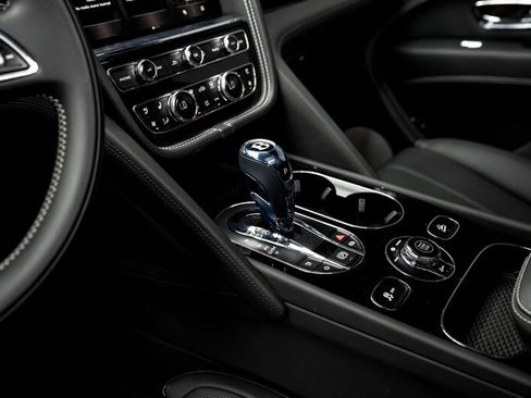 Used 2024 Bentley Bentayga AWD/4WD image 36