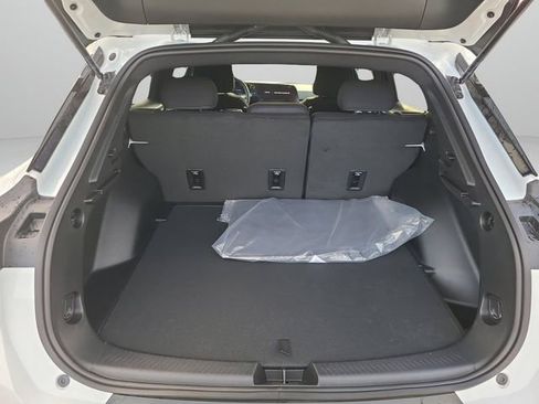 New 2026 Chevrolet Equinox EV LT w/ LPO, Blackout Package image 11