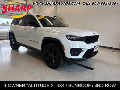Used 2023 Jeep Grand Cherokee Altitude