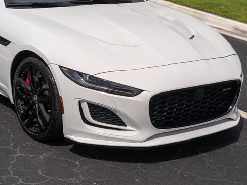 Used 2024 Jaguar F-TYPE R-Dynamic RWD image 39